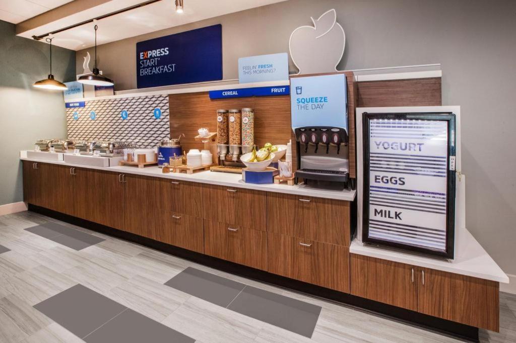 Holiday Inn Express Hotel & Suites Grand Island By Ihg Luaran gambar