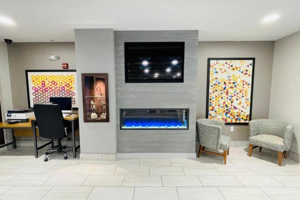 Holiday Inn Express Hotel & Suites Grand Island By Ihg Luaran gambar